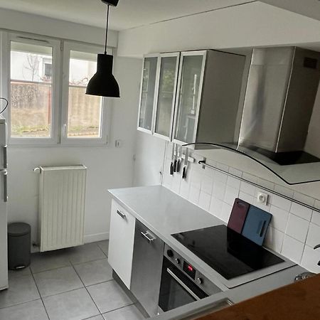 Charming Cozy Nest In Nantes Apartment ภายนอก รูปภาพ