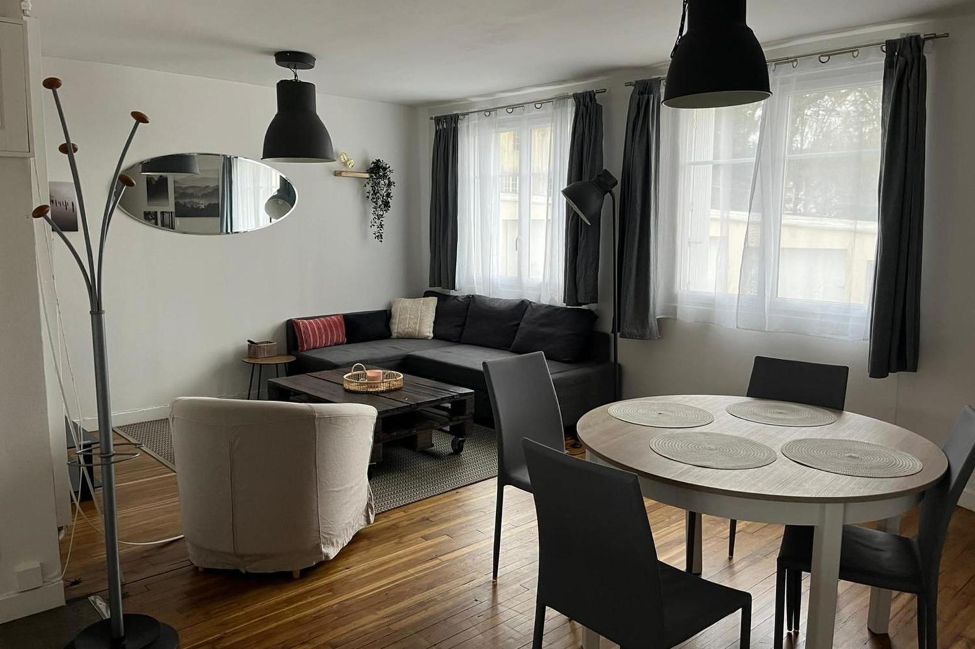 Charming Cozy Nest In Nantes Apartment ภายนอก รูปภาพ